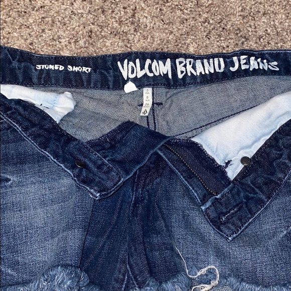 Denim frayed edge shorts - Picture 3 of 3